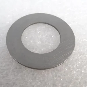 Podkładka dystansowa Massey Ferguson 3382255M1 Popularny